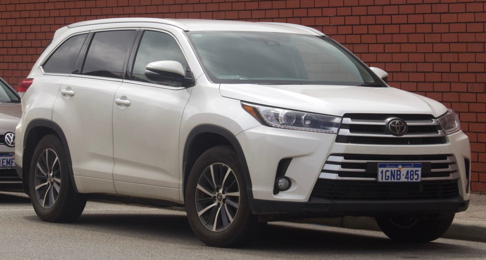 Toyota kluger википедия